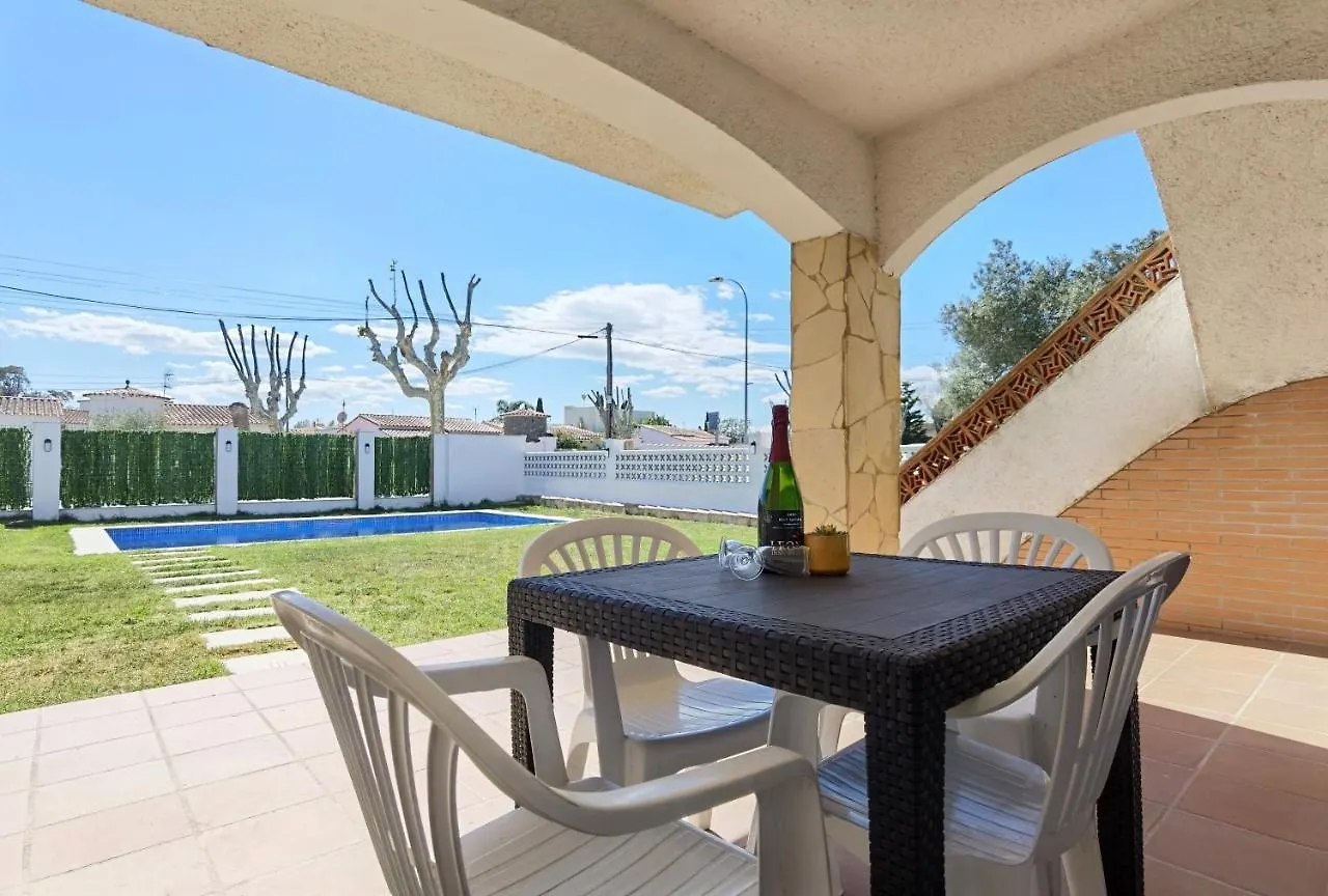 Leon Inmo Apartment Ariel - 12354 Empuriabrava Spain